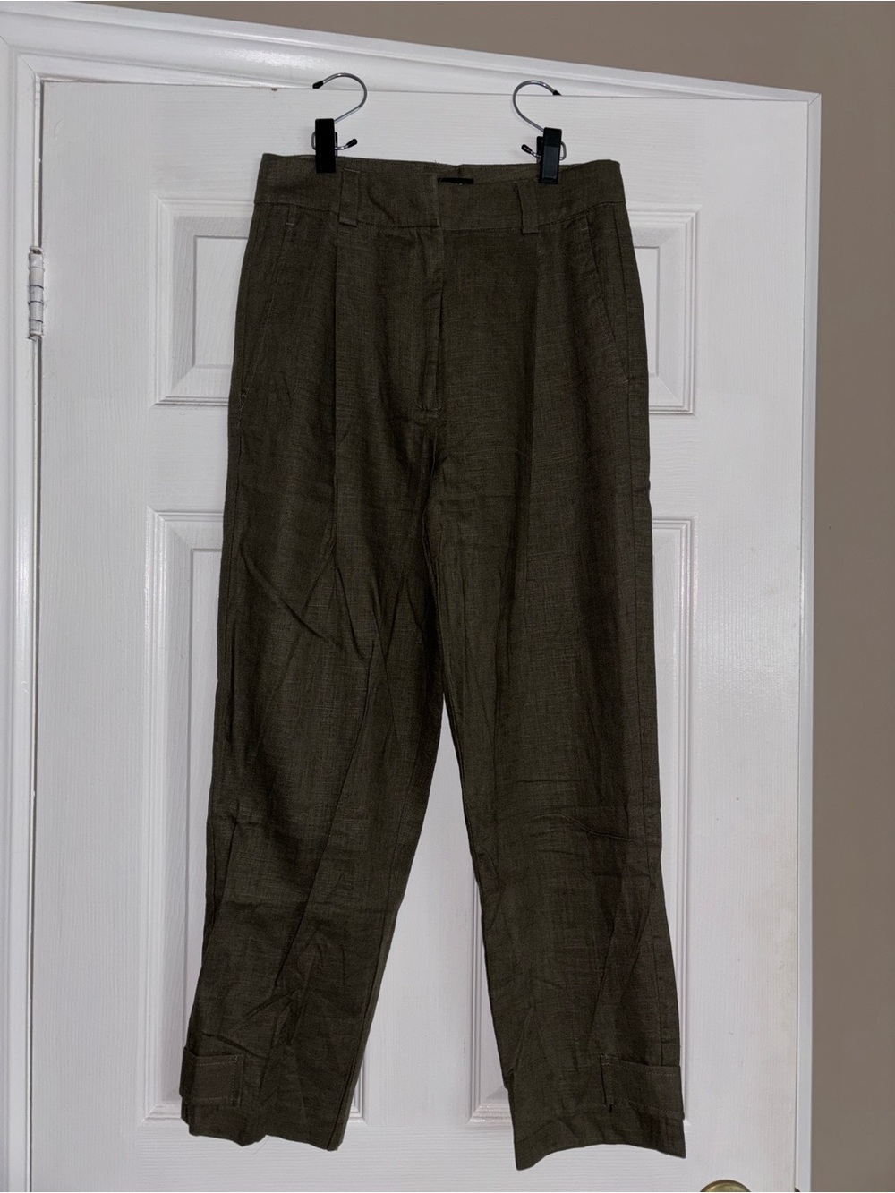 NWT Dynamite Dark Olive Dress Capris Pants